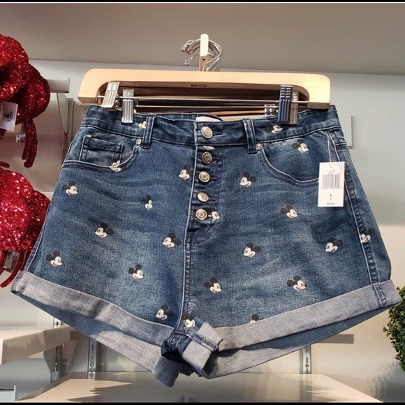 jeans shorts mickey mouse